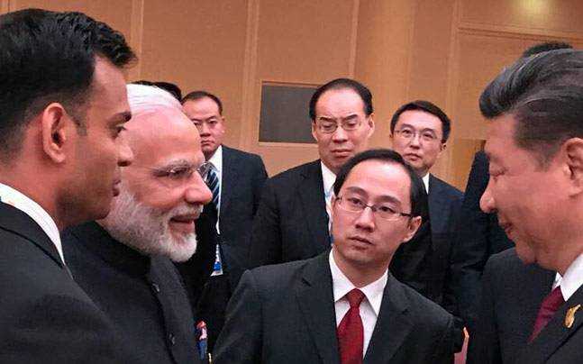 PM Modi and Xijinping-fnbworld